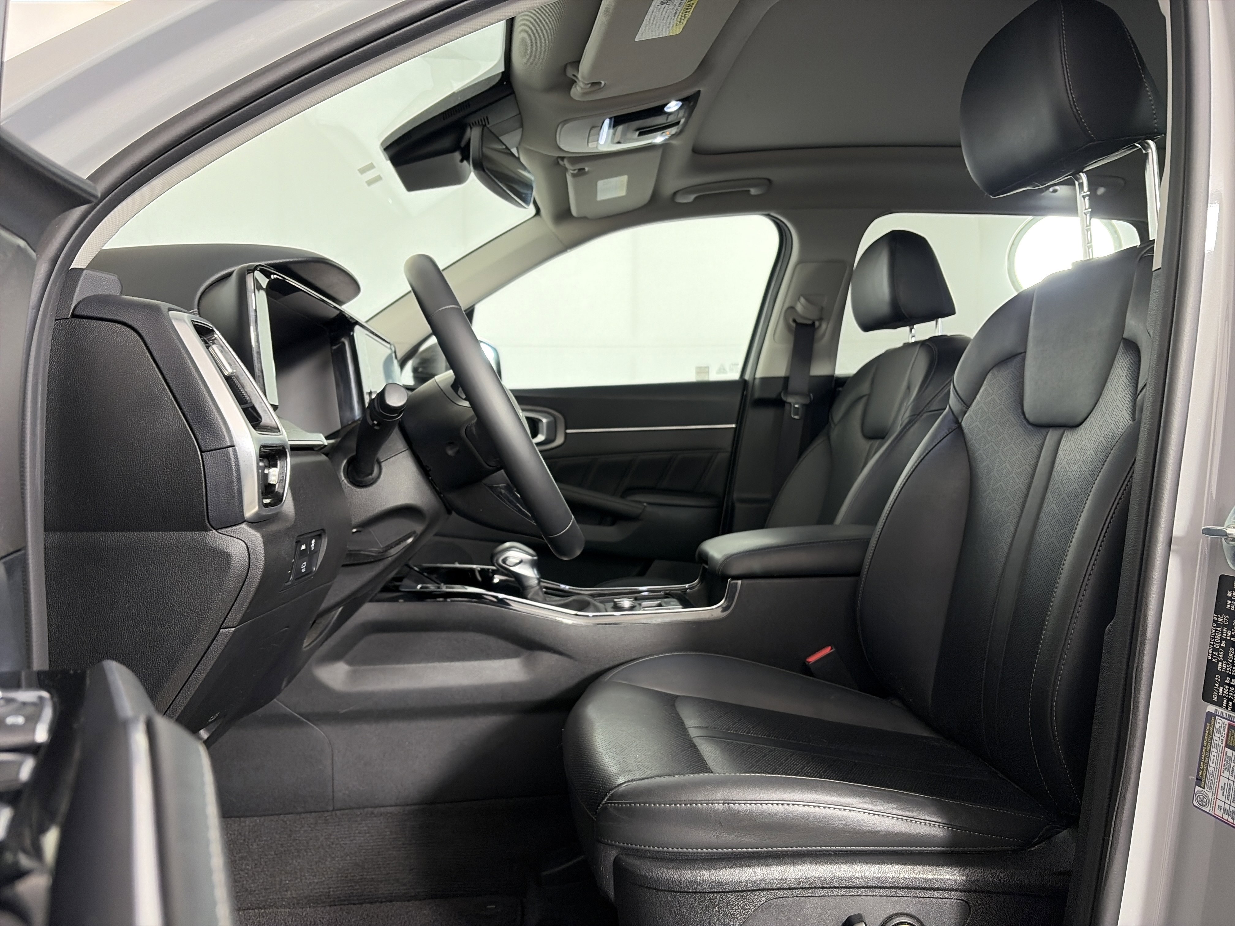 Used 2023 Kia Sorento SX AWD/4WD image 6