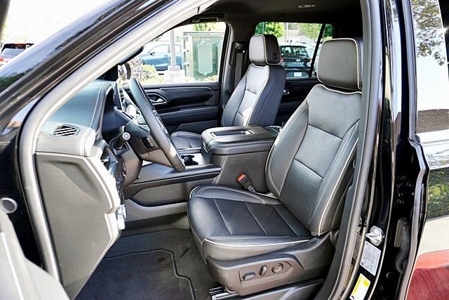 Used 2024 GMC Yukon SLT RWD image 15