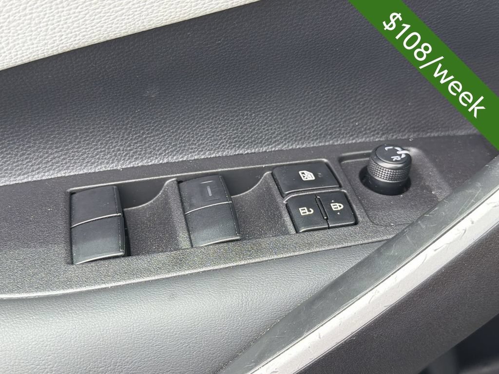 Used 2025 Toyota Corolla SE FWD image 22