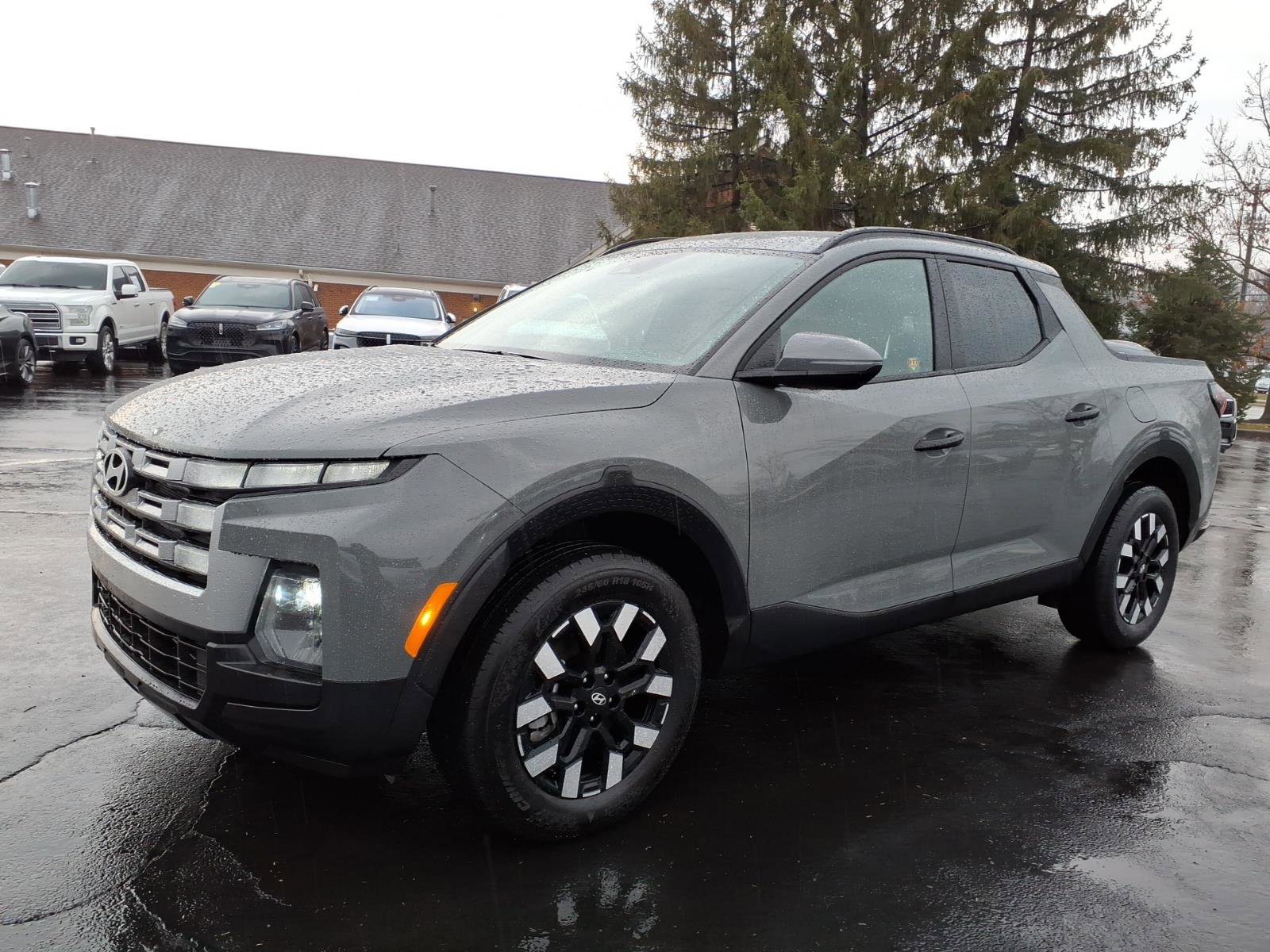 Used 2025 Hyundai Santa Cruz SEL AWD/4WD image 3