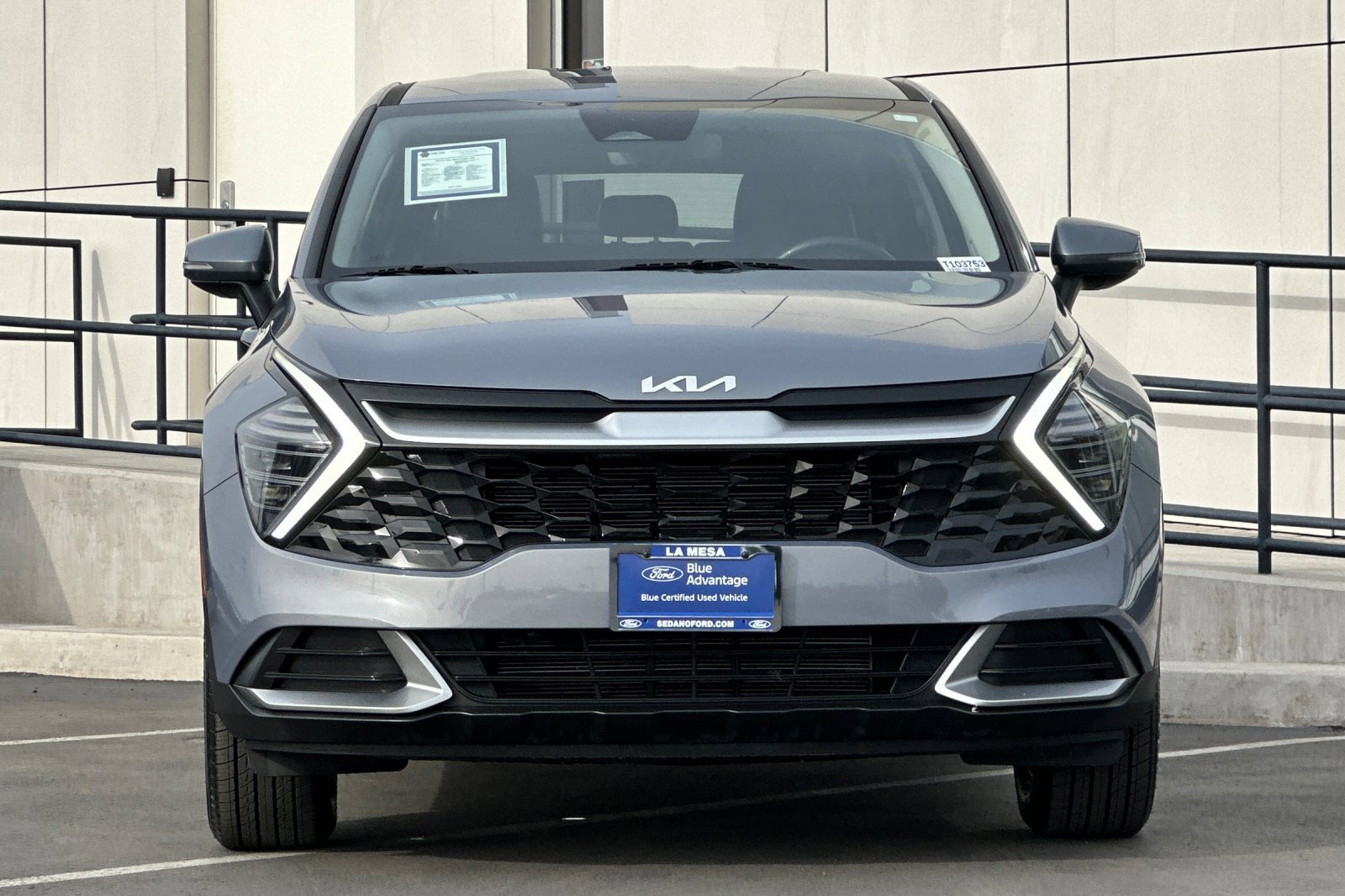 Used 2024 Kia Sportage EX image 8