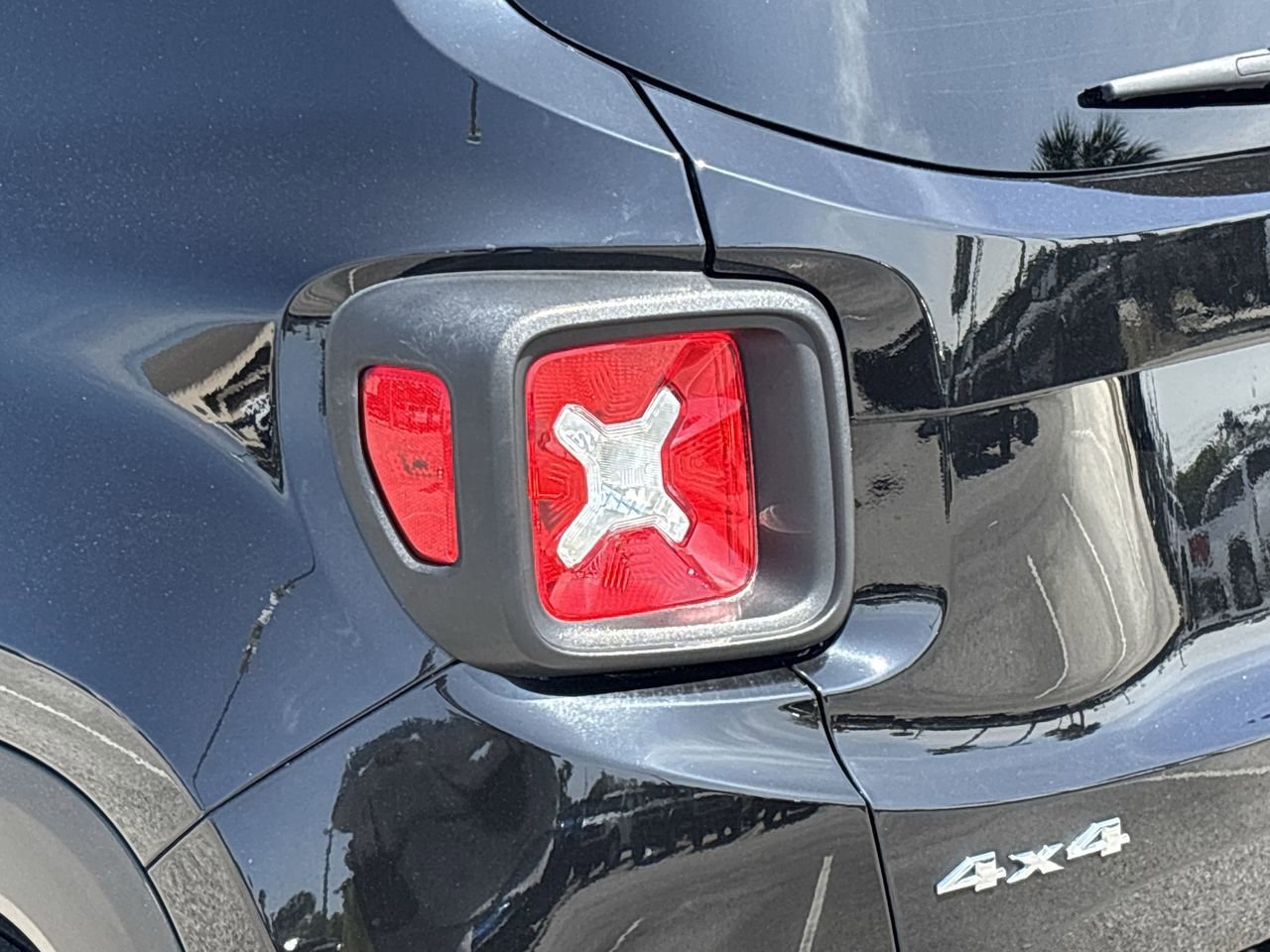 Used 2022 Jeep Renegade Latitude image 7