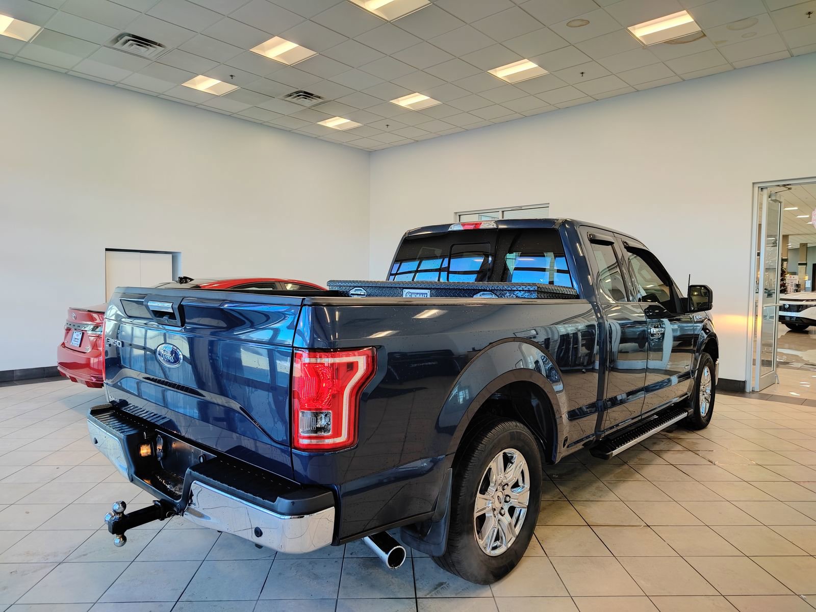 Used 2016 Ford F150 XLT w/ Equipment Group 302A Luxury image 3