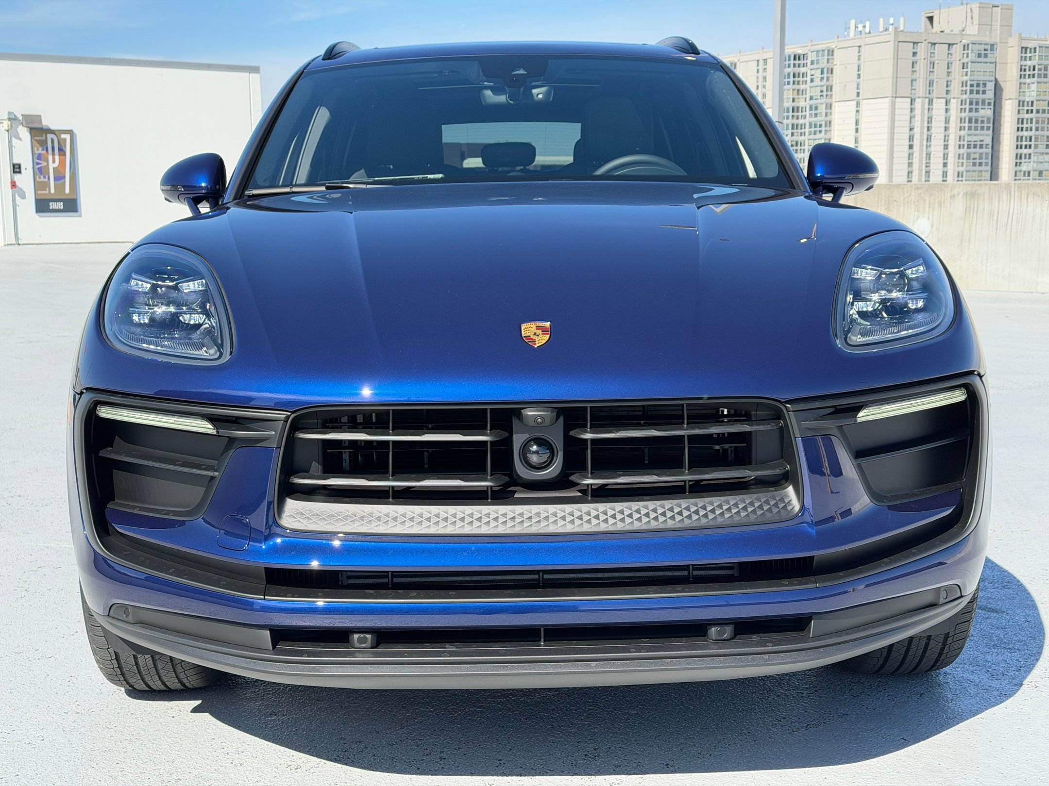 Used 2026 Porsche Macan AWD/4WD image 10