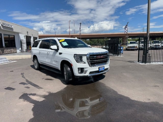 Used 2023 GMC Yukon XL SLT AWD/4WD image 55