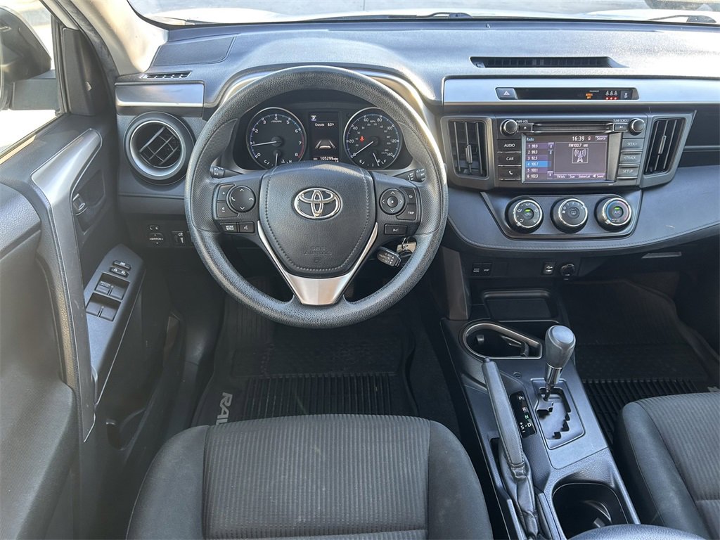 Used 2018 Toyota RAV4 LE image 16