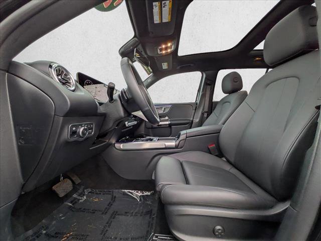 Certified 2025 Mercedes-Benz GLB 250 image 17