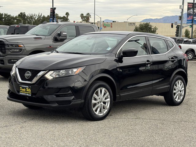 Used 2021 Nissan Rogue Sport S image 3