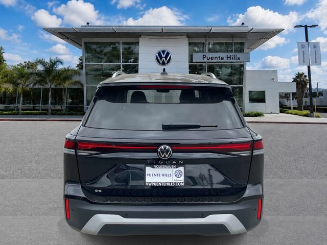 New 2026 Volkswagen Tiguan SE FWD image 5