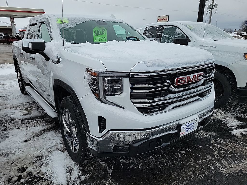 Used 2024 GMC Sierra 1500 SLT w/ SLT Convenience Package image 4