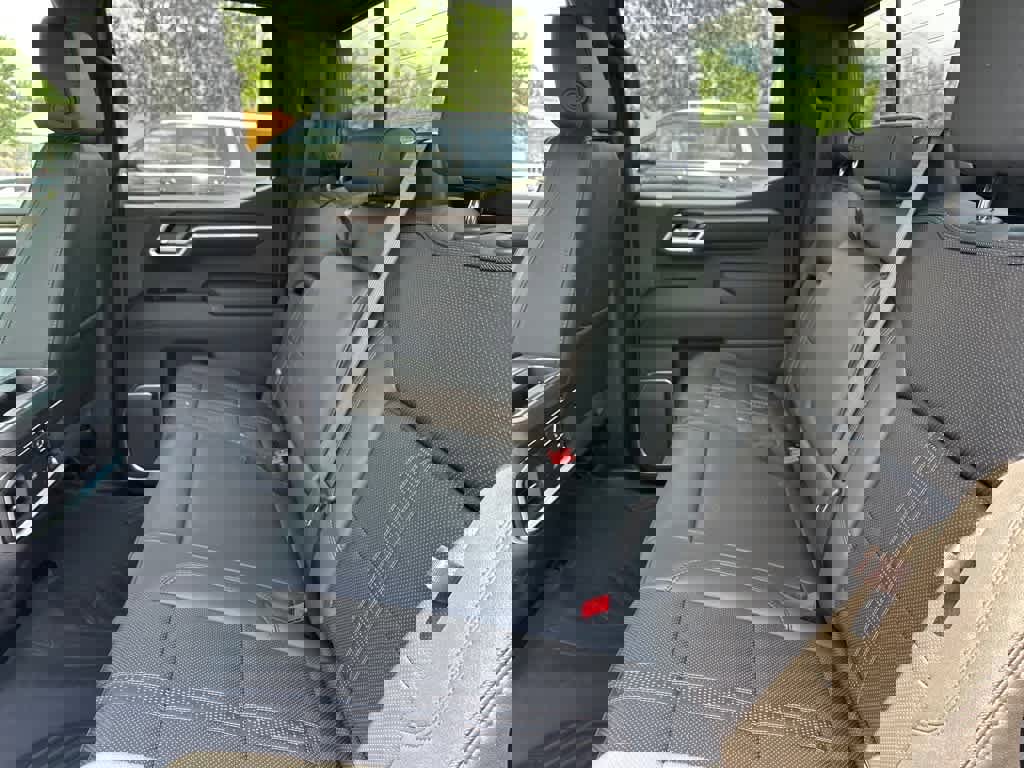 Used 2025 Chevrolet Silverado 1500 High Country w/ Midnight Edition image 13