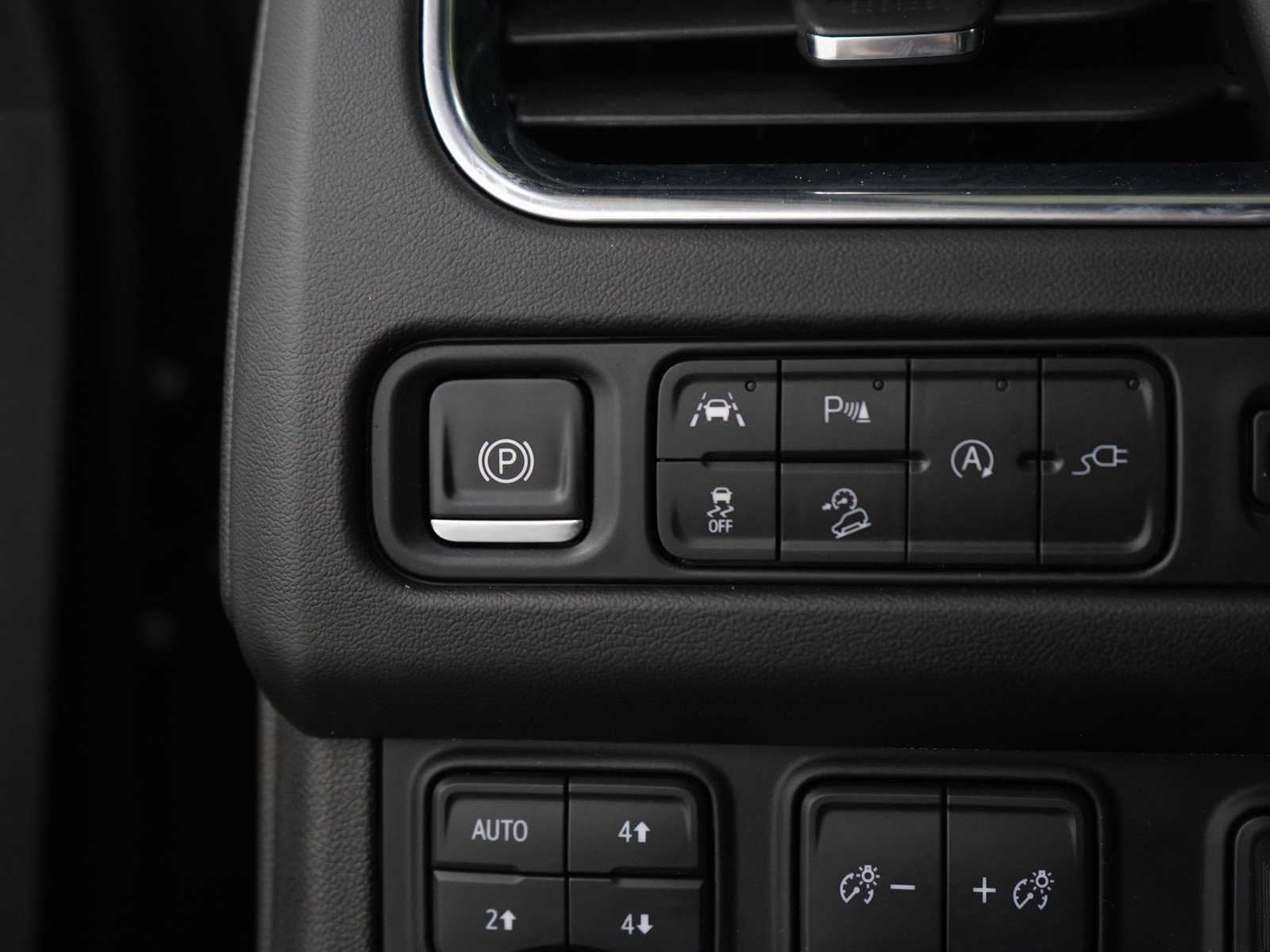 Used 2021 Chevrolet Tahoe Z71 w/ Luxury Package image 31