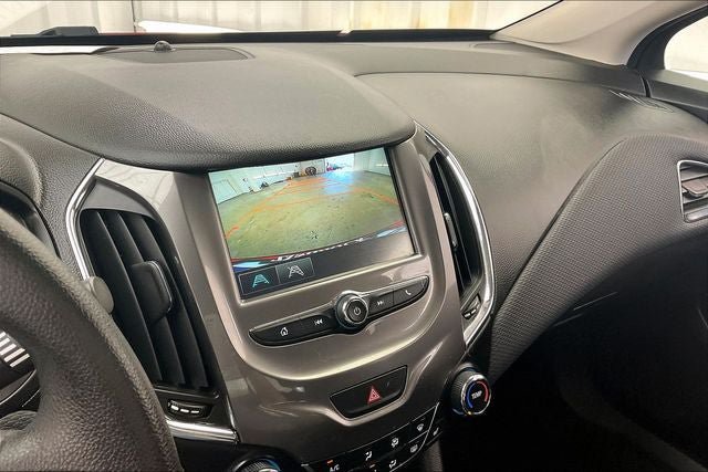 Used 2017 Chevrolet Cruze LT w/ Convenience Package FWD image 27