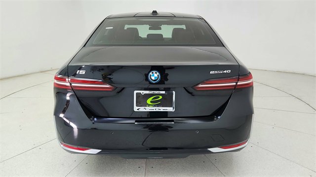 Used 2024 BMW i5 eDrive40i w/ Premium Package image 5