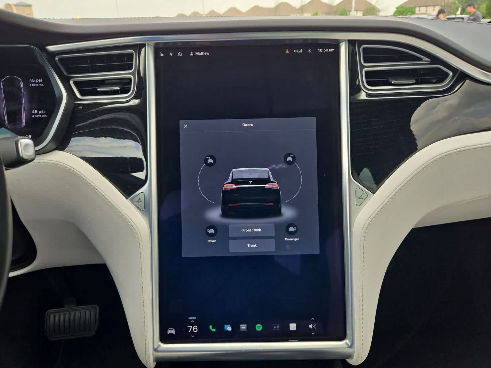 Used 2018 Tesla Model X 100D AWD/4WD image 24