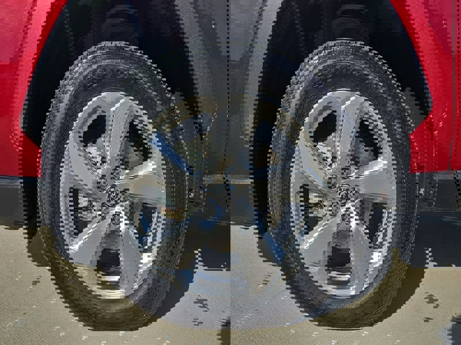 Used 2021 Toyota RAV4 XLE Premium image 13