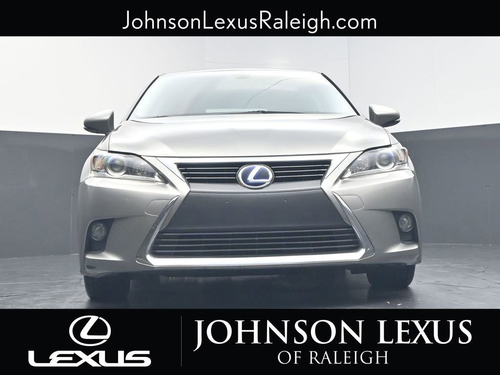 Used 2017 Lexus CT 200h image 16