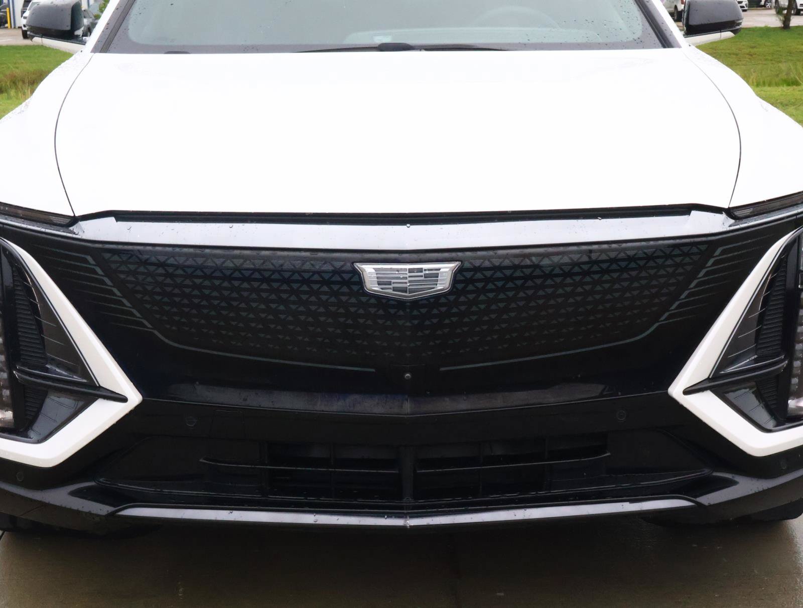 Certified 2024 Cadillac Lyriq Sport w/ LPO, Floor Liner Package AWD/4WD image 8