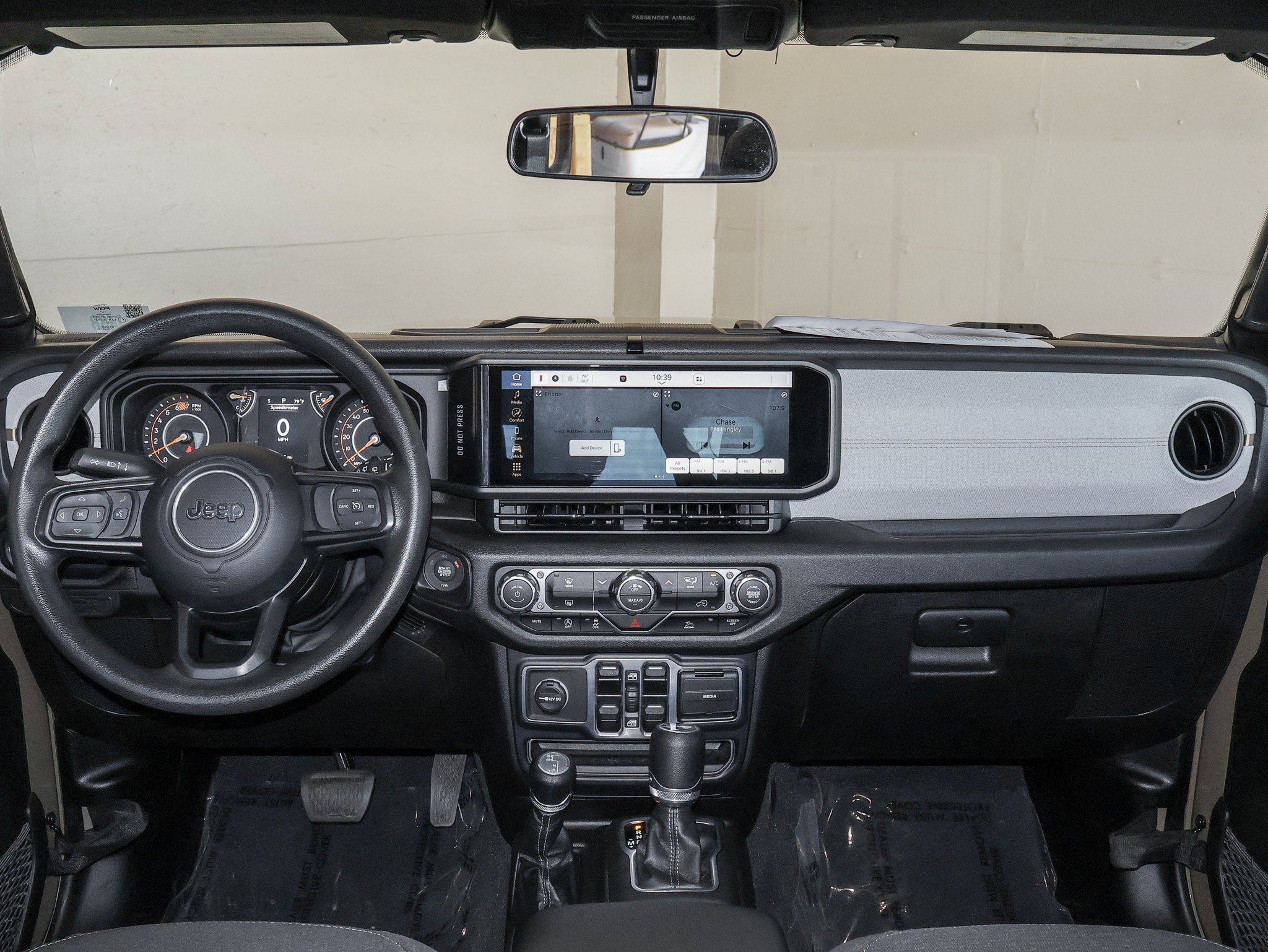 Used 2025 Jeep Wrangler Unlimited Sport AWD/4WD image 25