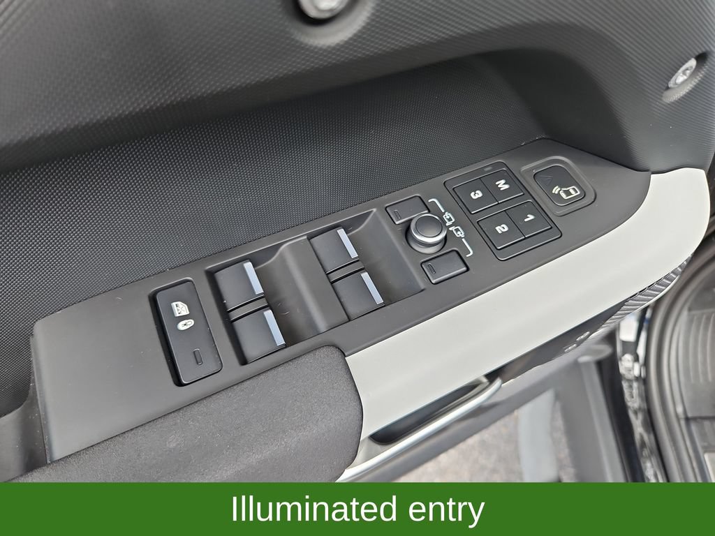 Used 2023 Land Rover Defender 110 X-Dynamic SE AWD/4WD image 29