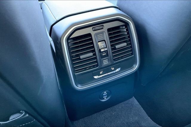 Used 2026 Porsche Macan image 10