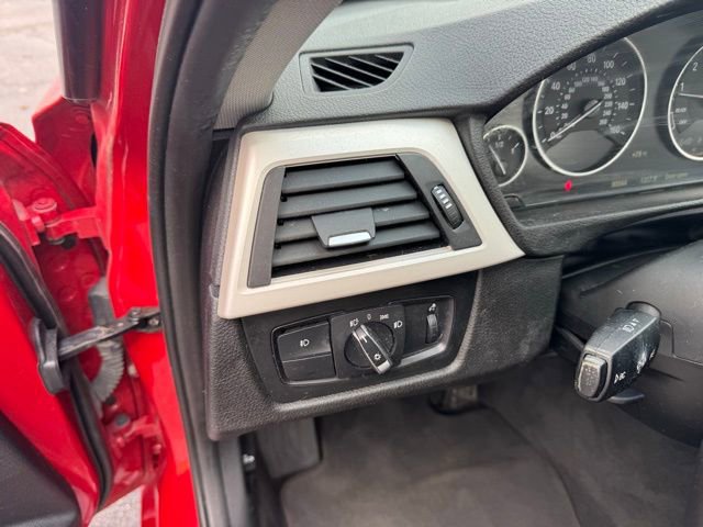 Used 2015 BMW 320i xDrive Sedan image 6