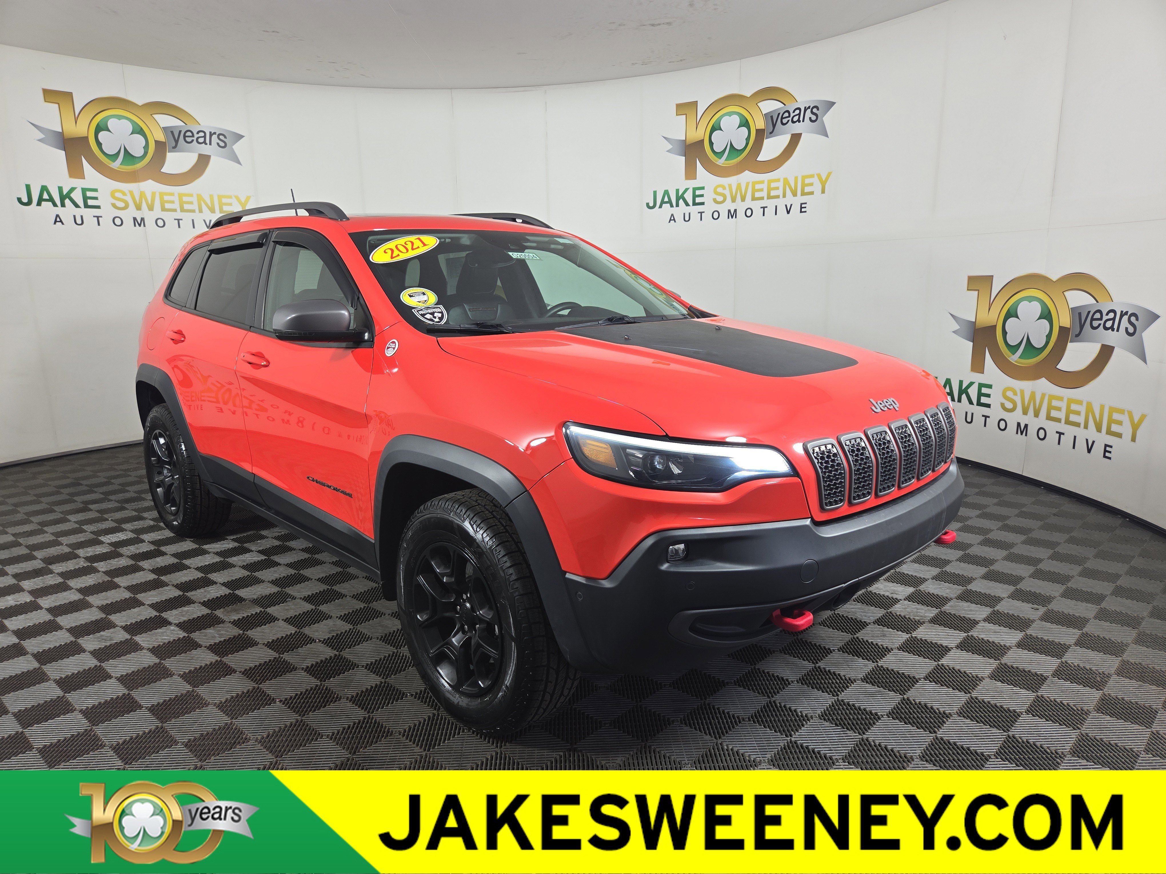 Used 2021 Jeep Cherokee Trailhawk w/ Sun & Sound Group image 1