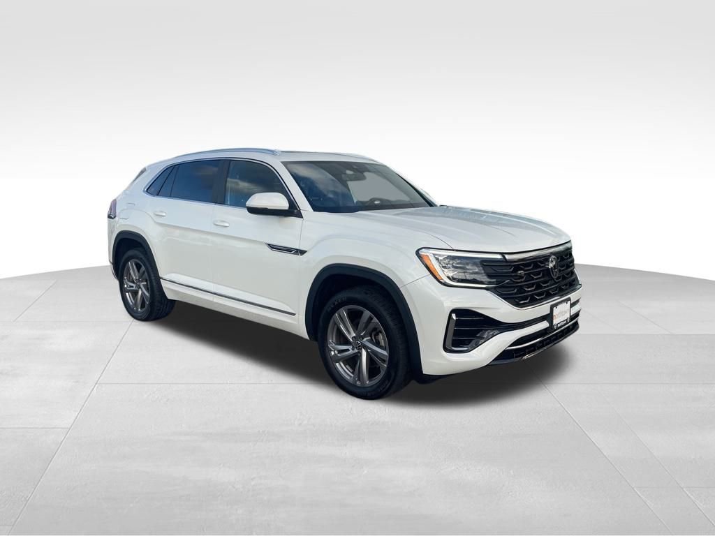 Used 2024 Volkswagen Atlas Cross Sport SEL R-Line image 10