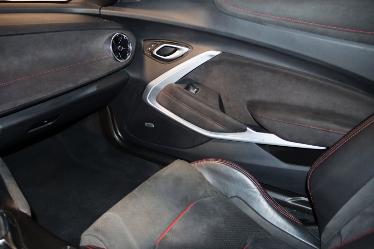 Used 2022 Chevrolet Camaro ZL1 RWD image 57