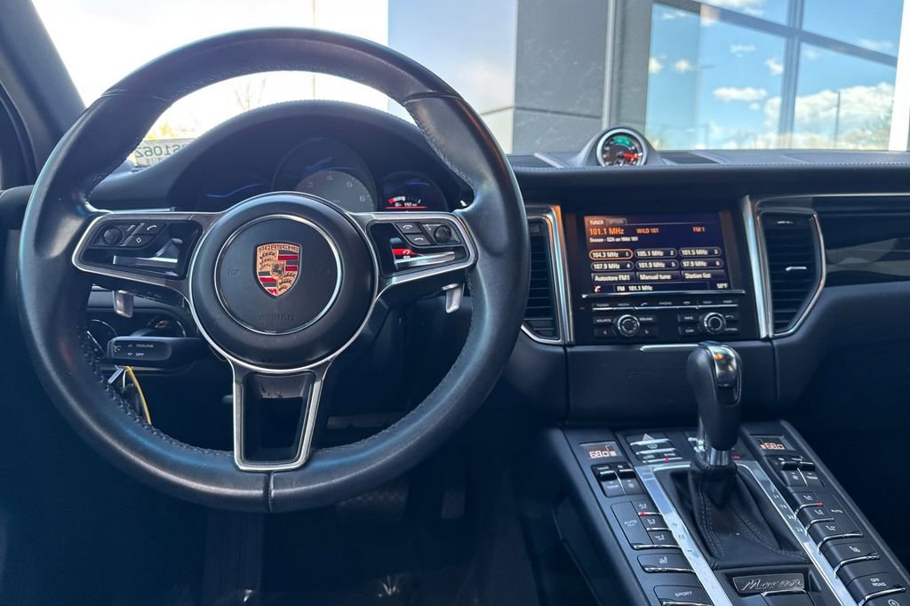 Used 2015 Porsche Macan S AWD/4WD image 14