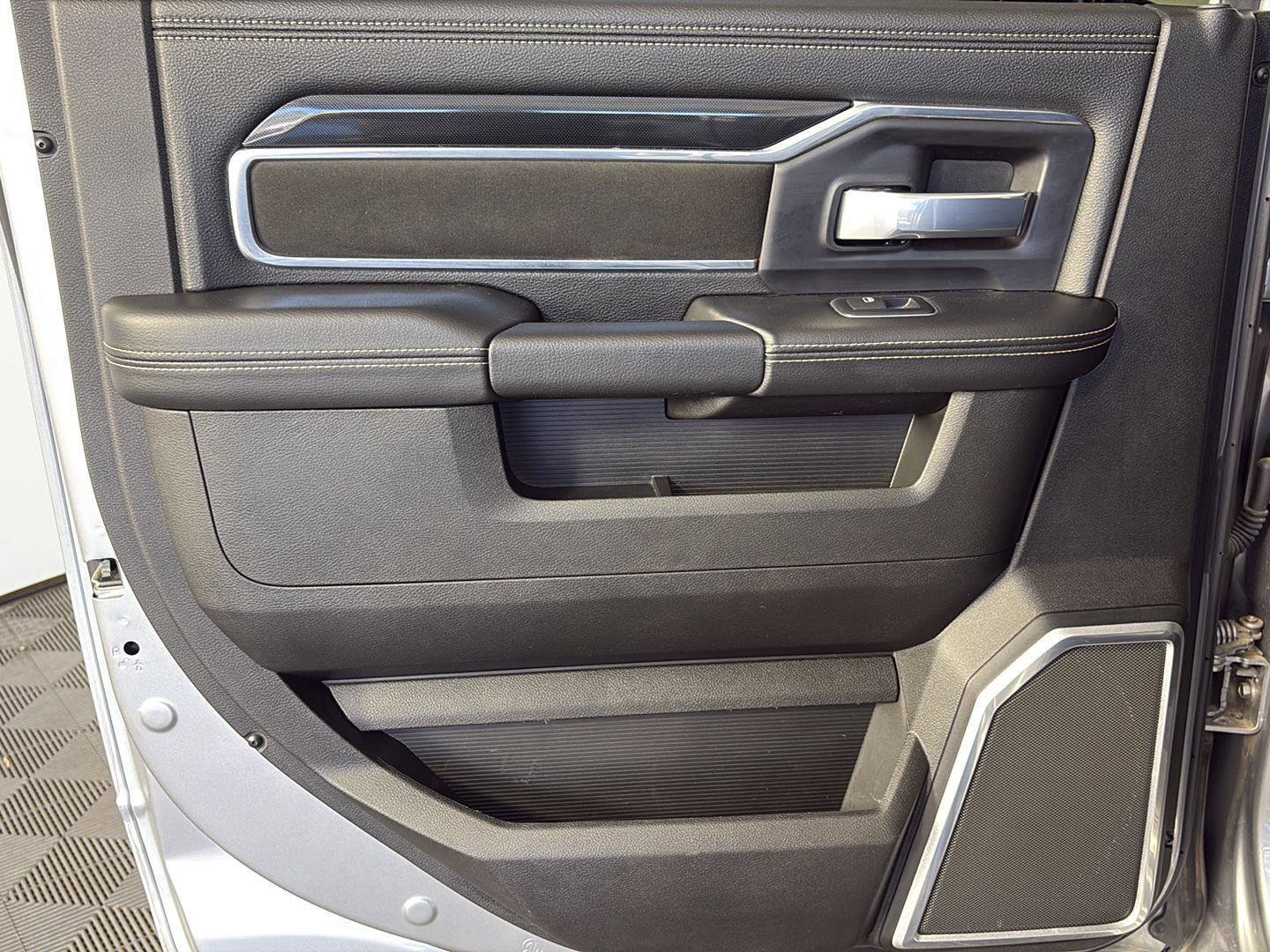 Used 2022 RAM 2500 Laramie AWD/4WD image 27