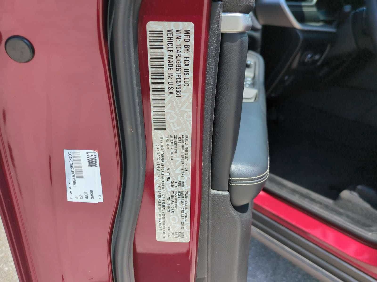 Used 2023 Jeep Grand Cherokee Limited RWD image 35