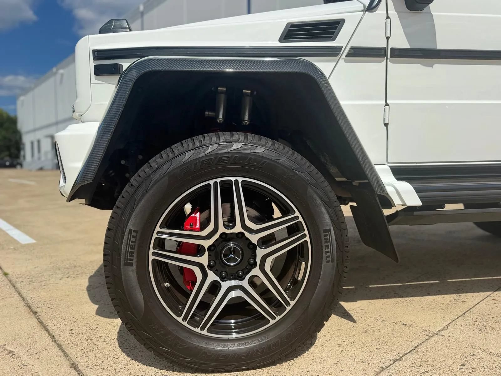 Used 2018 Mercedes-Benz G 550 Squared image 15