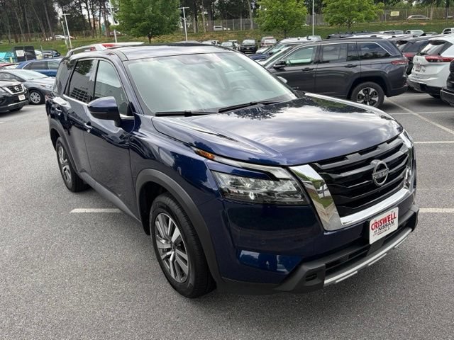 Certified 2025 Nissan Pathfinder SL AWD/4WD image 2