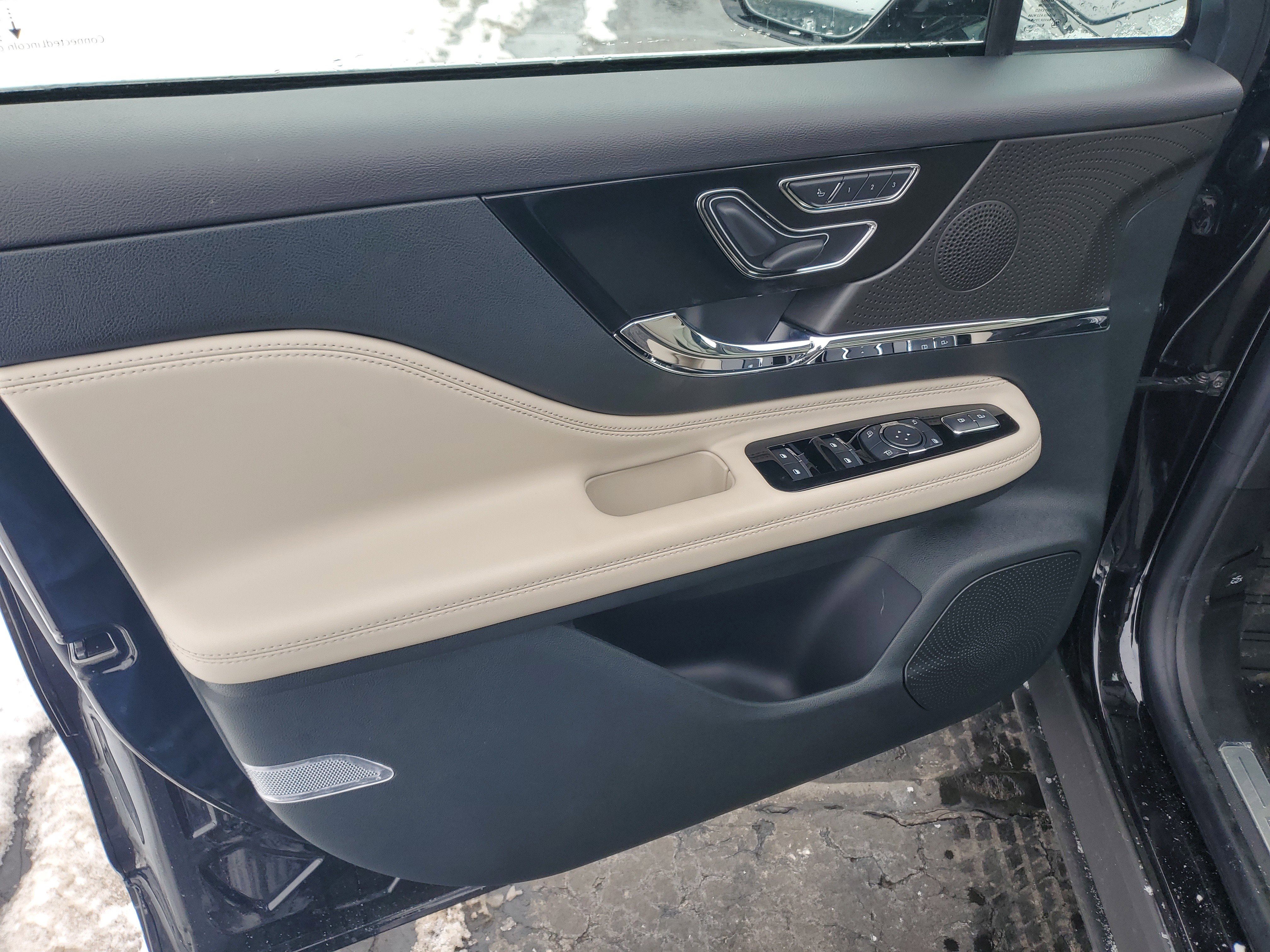 New 2026 Lincoln Corsair Premiere AWD/4WD image 7
