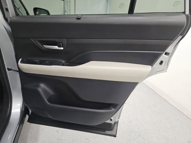 Certified 2024 Toyota Grand Highlander XLE image 35