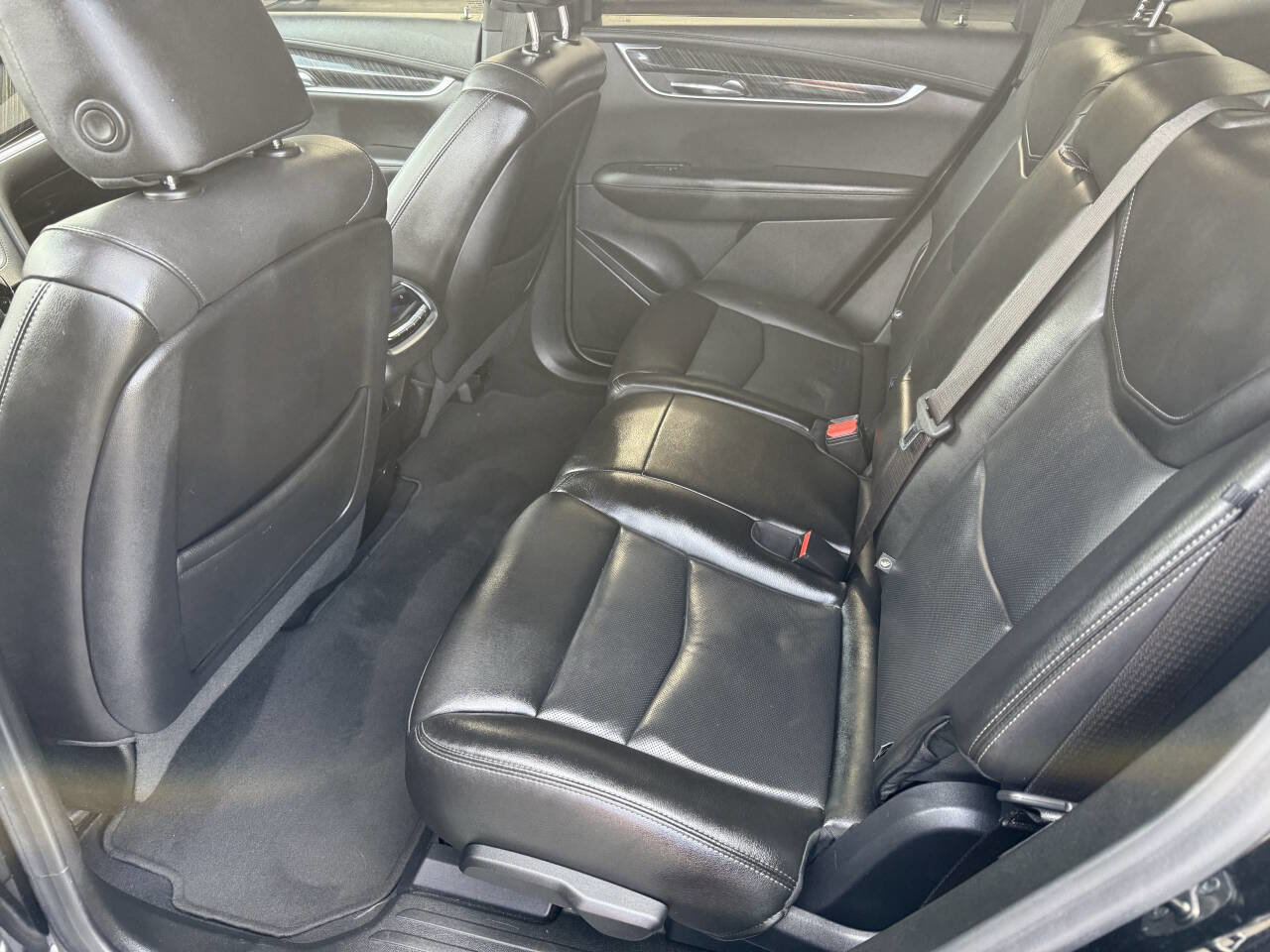 Used 2022 Cadillac XT6 Premium Luxury image 21