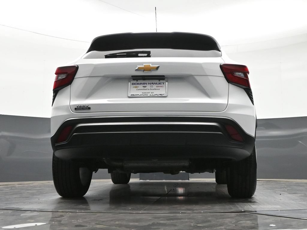 Certified 2025 Chevrolet Trax LS w/ LS Convenience Package FWD image 27
