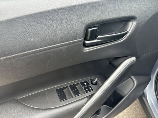 Used 2022 Toyota Corolla Cross LE image 21