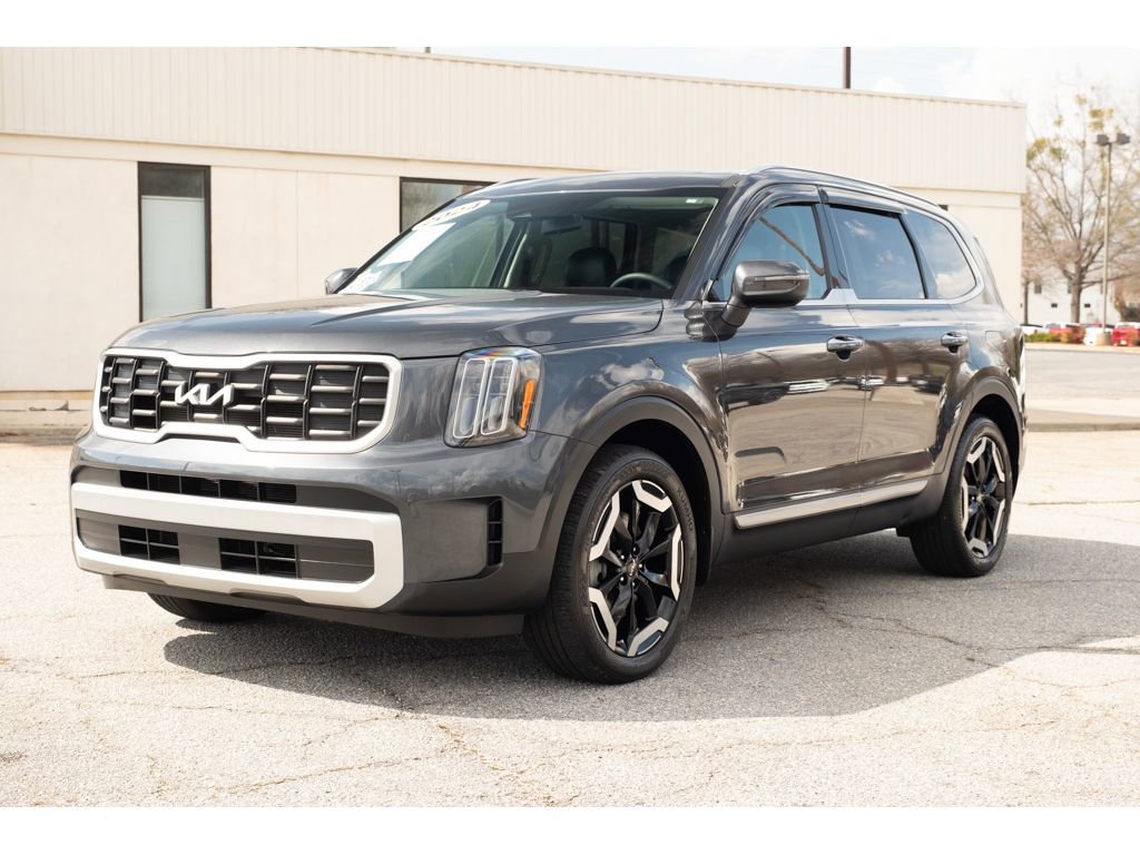 Used 2024 Kia Telluride S w/ S Sunroof Package image 3