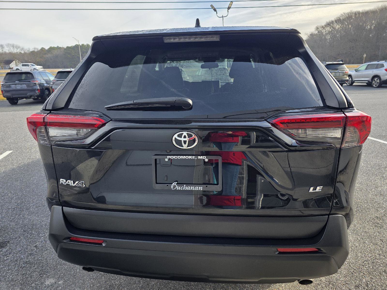 Used 2024 Toyota RAV4 LE image 6