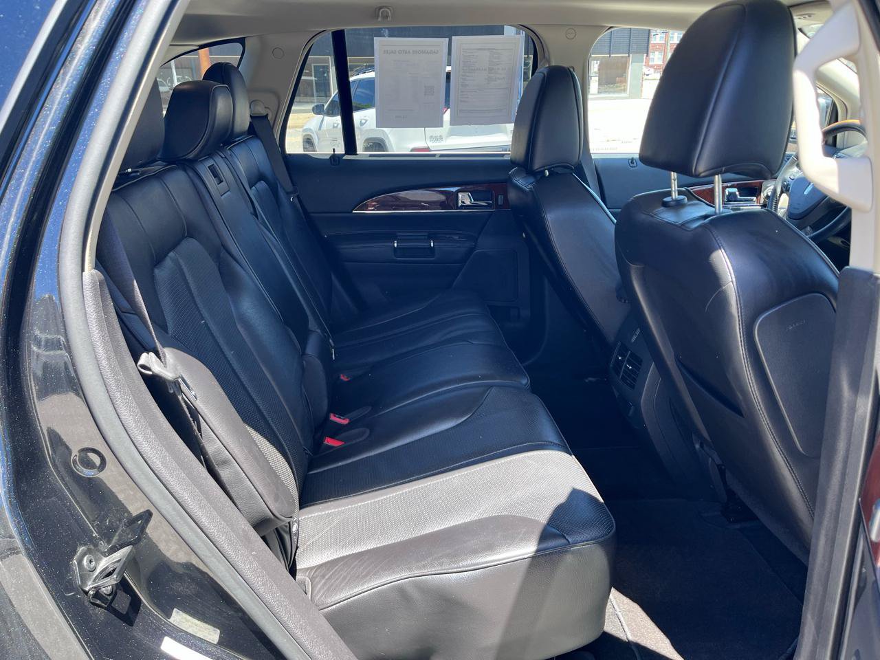 Used 2011 Lincoln MKX 2WD w/ 101A Rapid Spec Order Code image 15