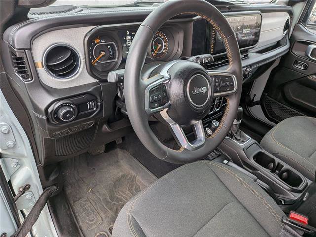 Used 2024 Jeep Wrangler Sahara w/ Technology Group image 10