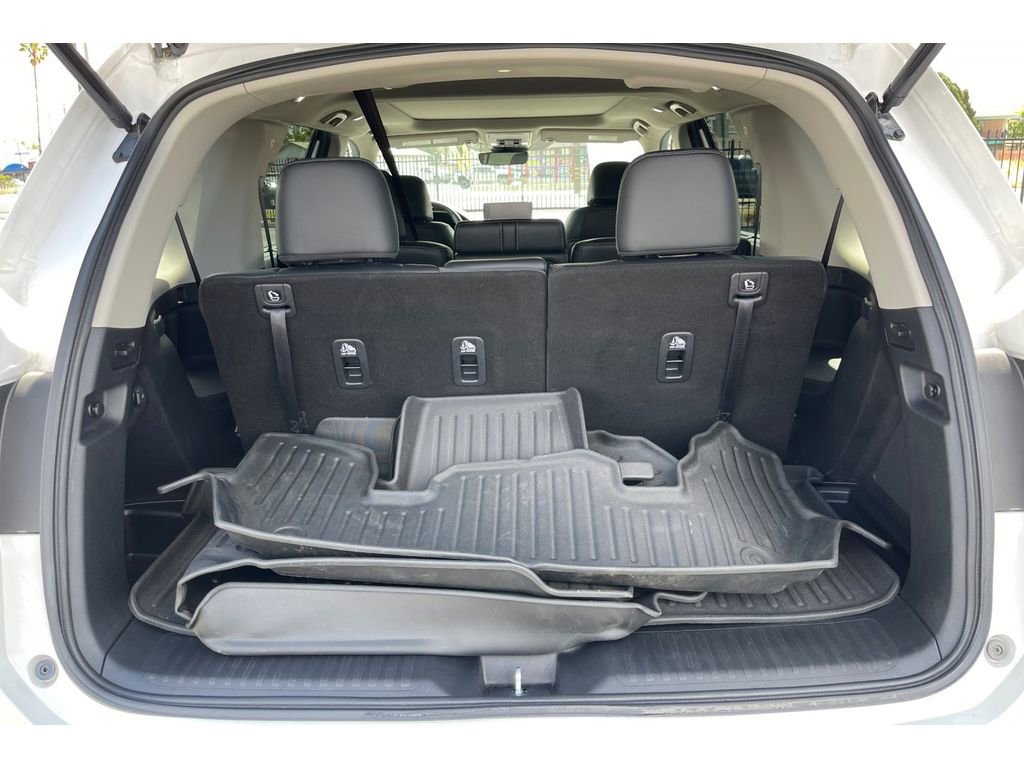 Certified 2025 Honda Pilot Touring image 17