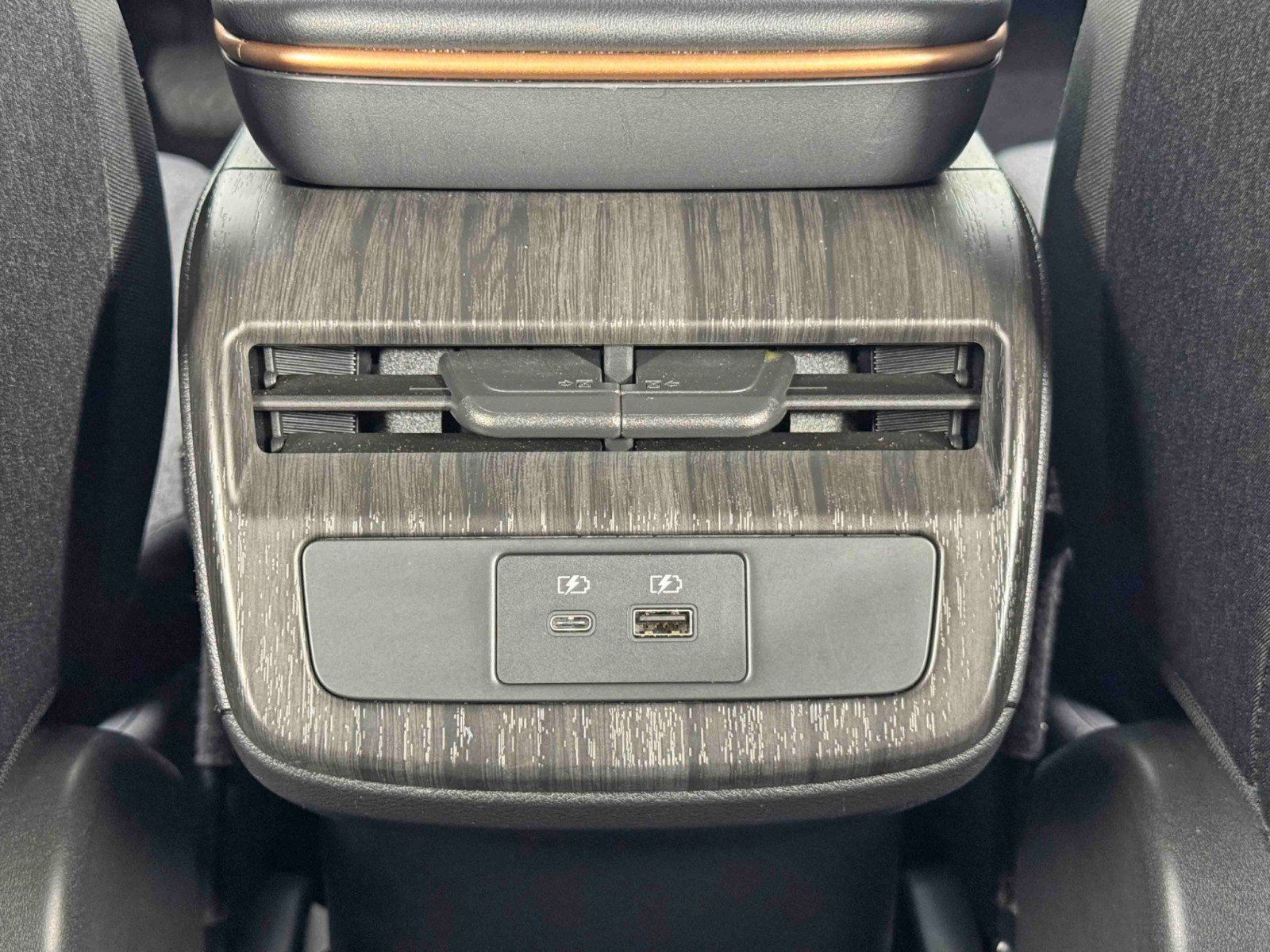 Used 2024 Nissan Ariya FWD image 29