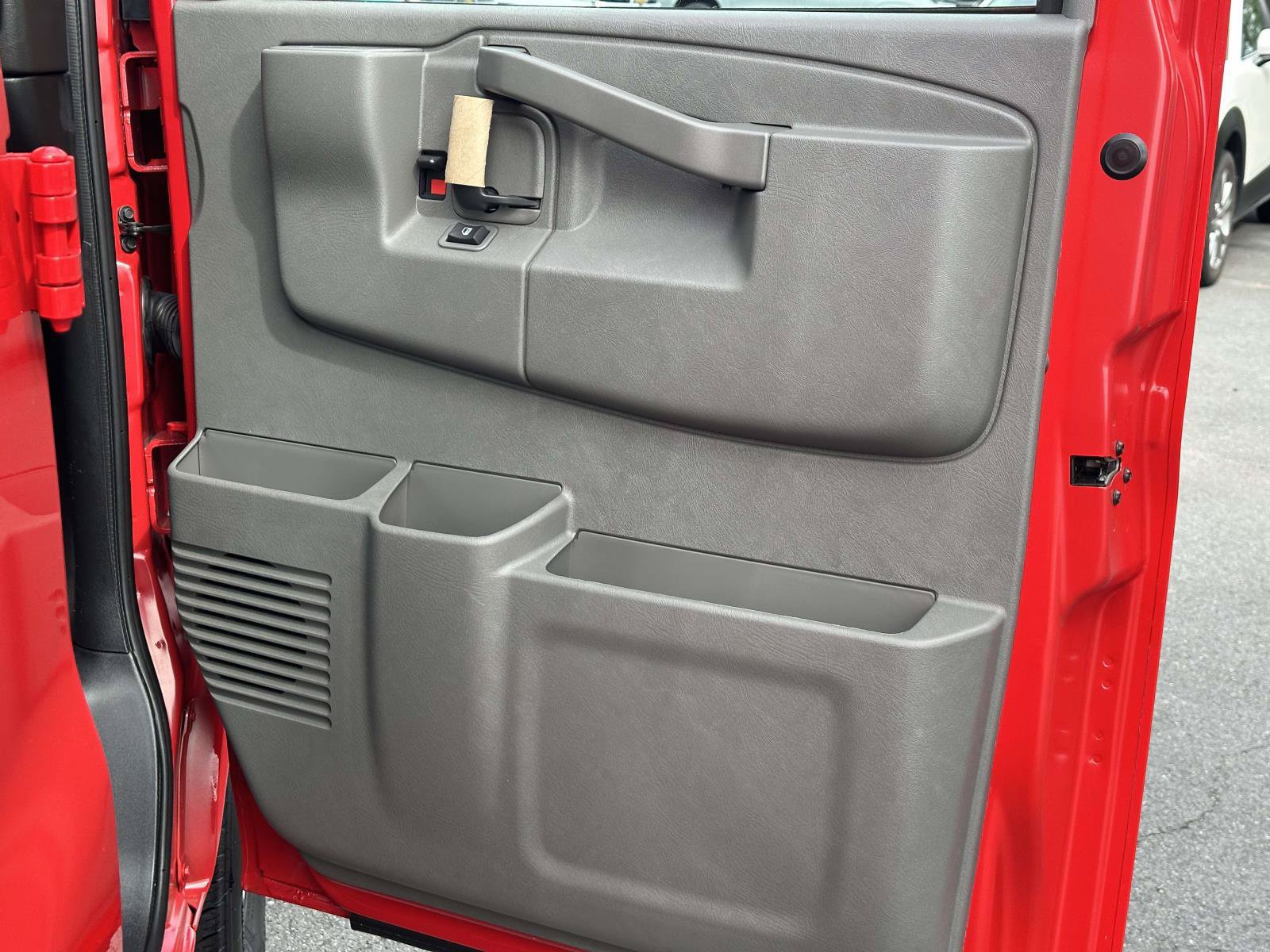 New 2026 Chevrolet Express 2500 w/ Safety Package RWD image 27