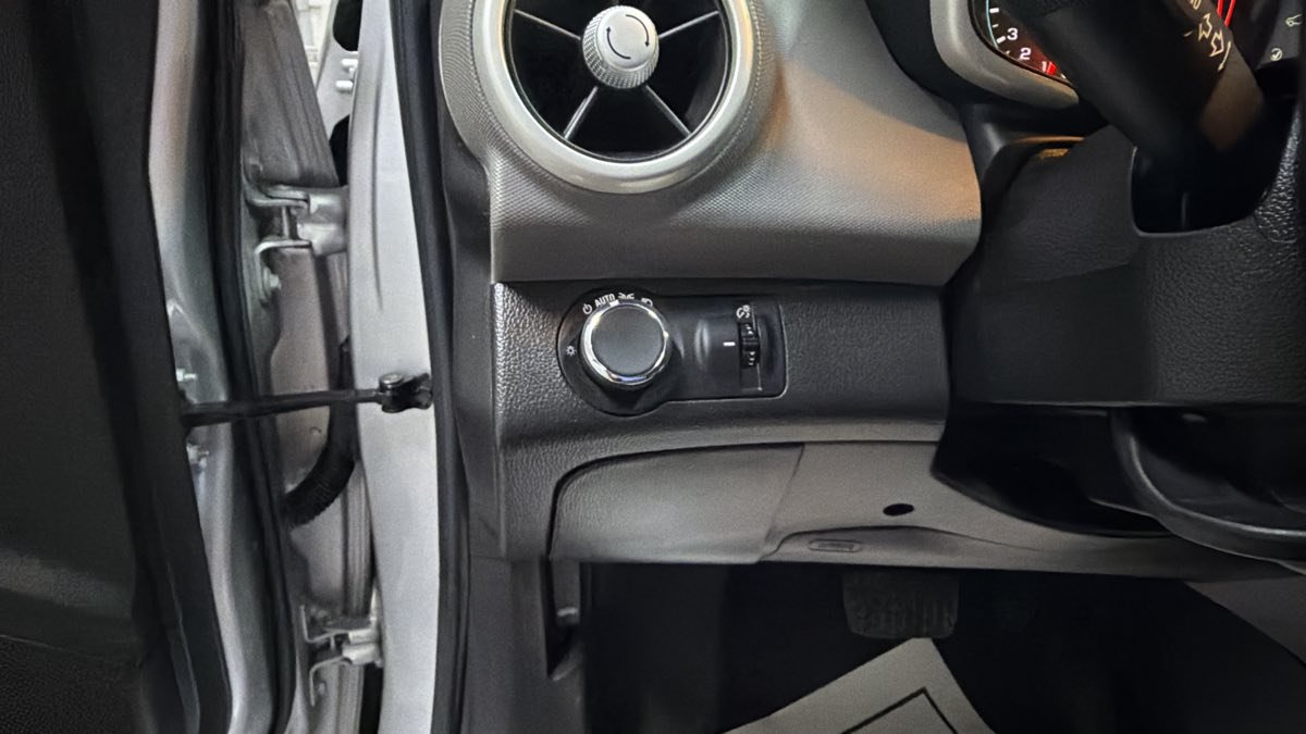 Used 2017 Chevrolet Sonic Premier FWD image 14