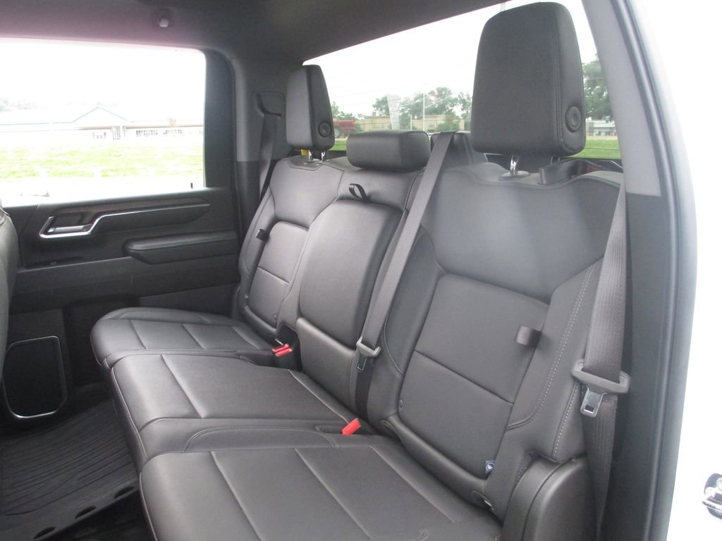 Used 2024 GMC Sierra 3500 SLT w/ SLT Convenience Package AWD/4WD image 25