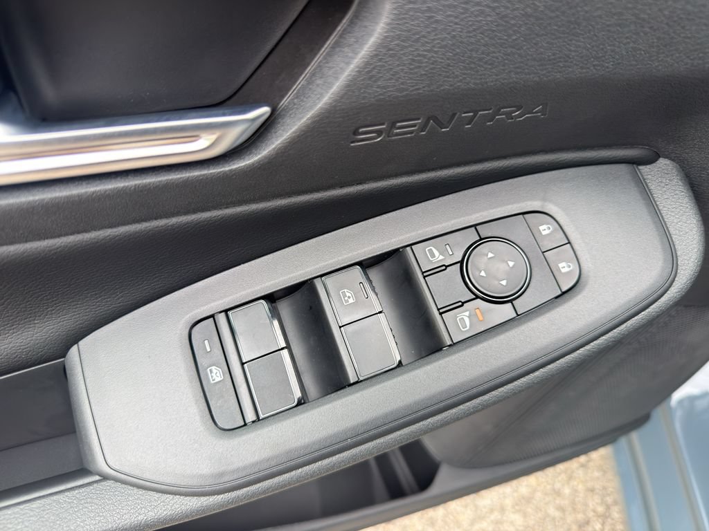 New 2027 Nissan Sentra SV FWD image 12