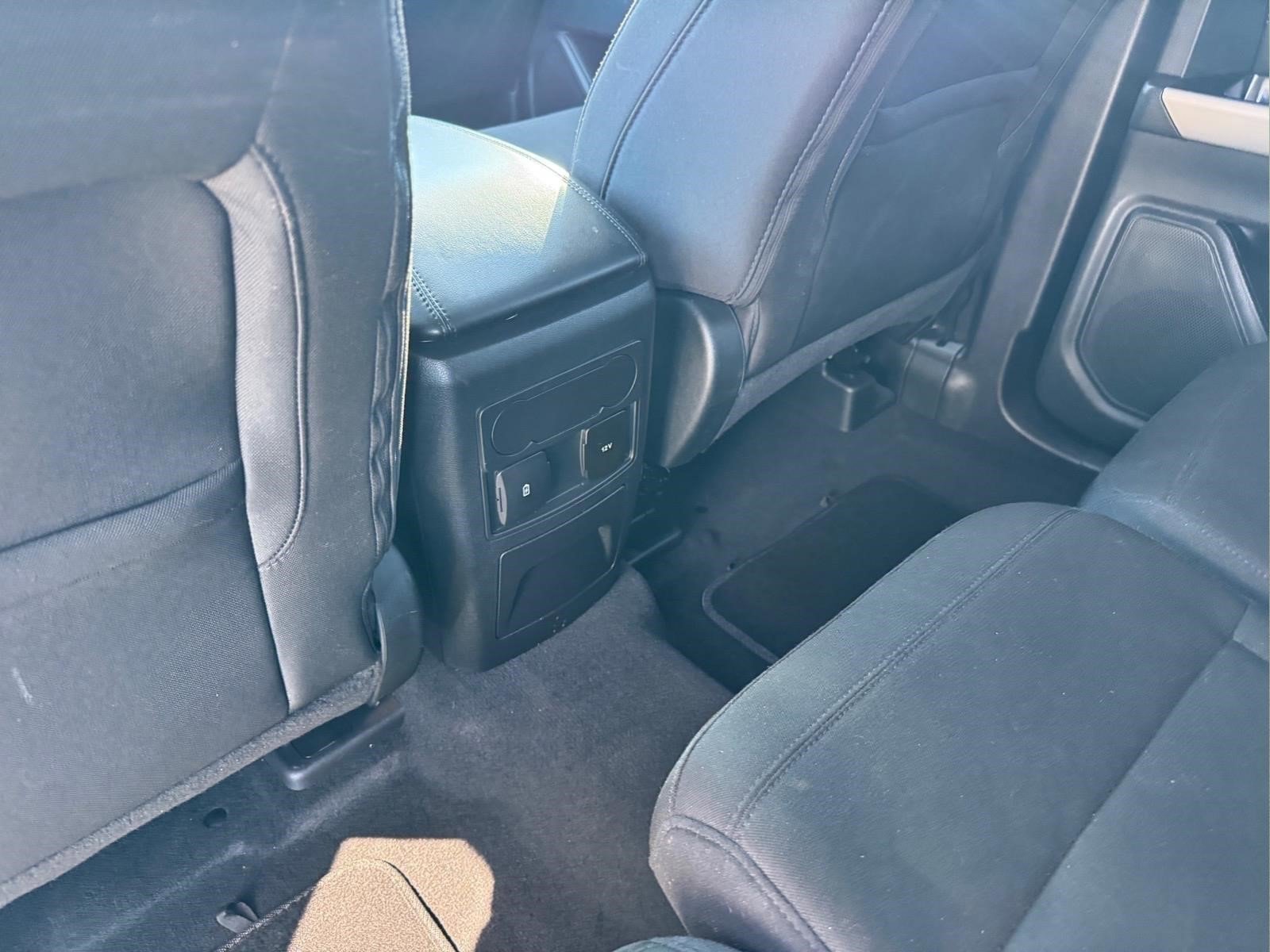 Used 2022 Ford Explorer XLT RWD image 16